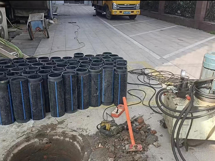 樟树PE置换管厂家 DN315置换管 非开挖管短管置换